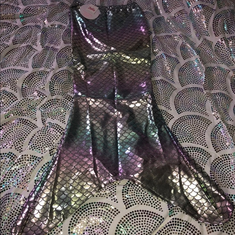 Adorable Mermaid Tail cover up